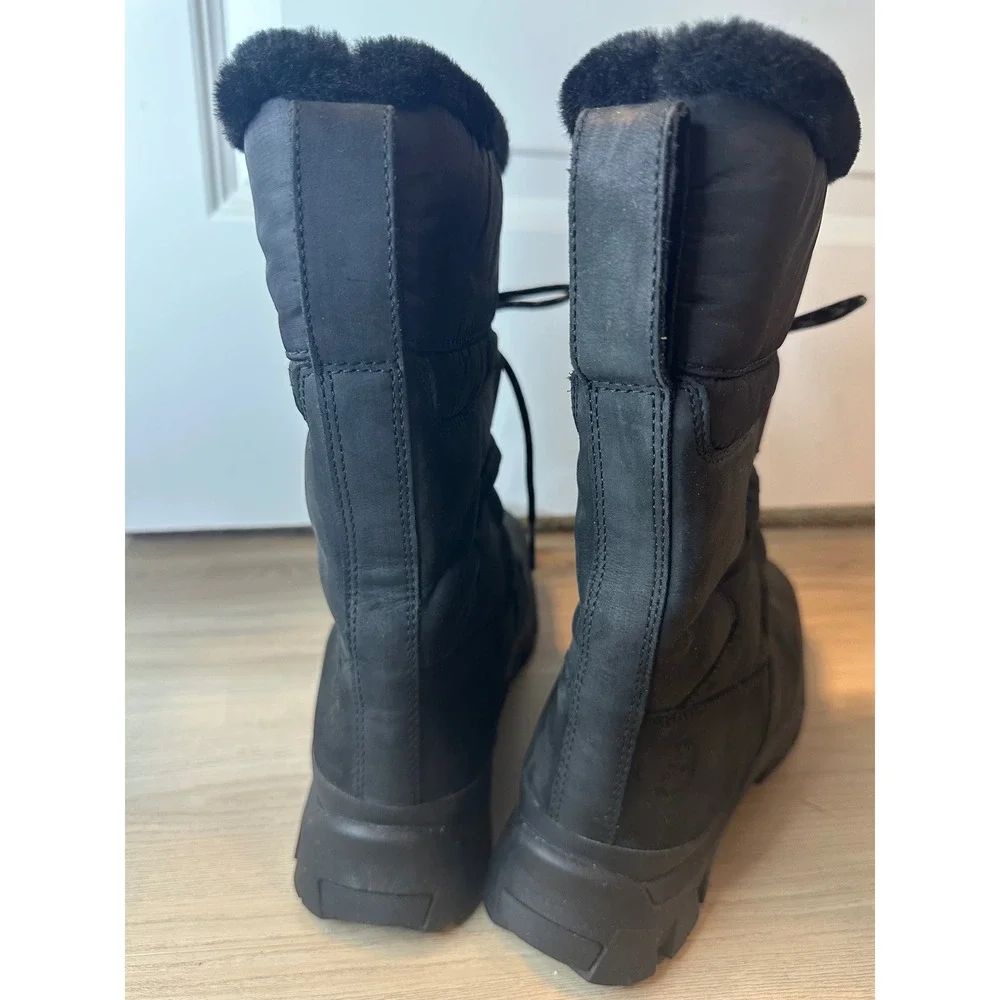 Timberland Women 10 Black Winter Boots Faux Fur Trim Lace Up Snow Boots Lug Sole